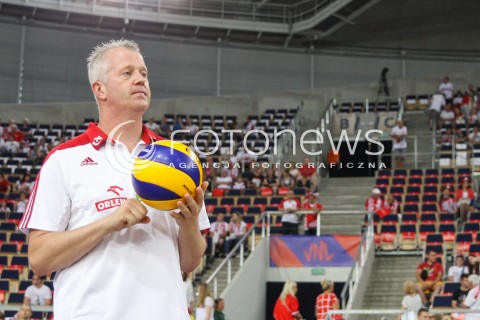  03.06.2018 LODZ <br />
SIATKOWKA MEZCZYZN SIATKARSKA LIGA NARODOW MEZCZYZN 2018 <br />
FIVB VOLLEYBALL NATIONS LEAGUE 2018 <br />
MECZ POLSKA - NIEMCY ( Poland - Germany ) <br />
N/Z VITAL HEYNEN - I TRENER ( HEAD COACH ) SYLWETKA <br />
 