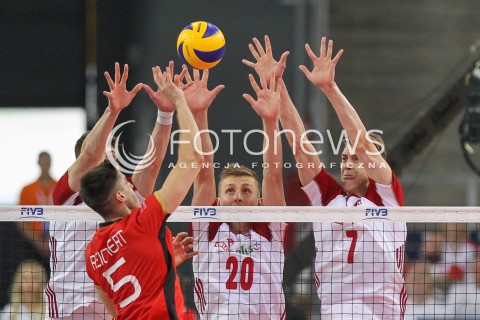  03.06.2018 LODZ <br />SIATKOWKA MEZCZYZN SIATKARSKA LIGA NARODOW MEZCZYZN 2018 <br />FIVB VOLLEYBALL NATIONS LEAGUE 2018 <br />MECZ POLSKA - NIEMCY ( Poland - Germany ) <br />N/Z MACIEJ MUZAJ MATEUSZ BIENIEK ARTUR SZALPUK BLOK <br /> 