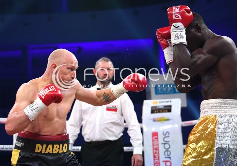  03.06.2018 RZESZOW G2A ARENA JASIONKA<br />BOKS <br />KNOCKOUT BOXING NIGHT 2<br />WALKA WIECZORU KRZYSZTOF WLODARCZYK - OLANREWAJU DURODOLA <br />N/Z KRZYSZTOF DIABLO WLODARCZYK OLANREWAJU DURODOLA <br /> 