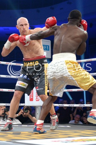  03.06.2018 RZESZOW G2A ARENA JASIONKA<br />BOKS <br />KNOCKOUT BOXING NIGHT 2<br />WALKA WIECZORU KRZYSZTOF WLODARCZYK - OLANREWAJU DURODOLA <br />N/Z KRZYSZTOF DIABLO WLODARCZYK OLANREWAJU DURODOLA <br /> 
