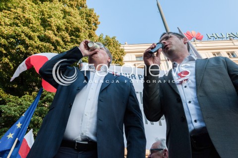  04.06.2018 WARSZAWA<br />TOAST ZA WOLNOSC POD NIESPODZIANKA<br />N/Z BRONISLAW KOMOROWSKI TOAST<br /> 