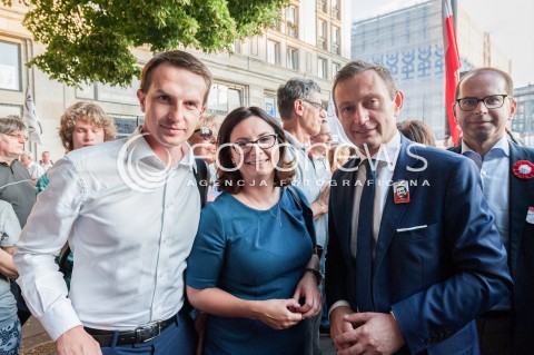  04.06.2018 WARSZAWA<br />TOAST ZA WOLNOSC POD NIESPODZIANKA<br />N/Z ADAM SZLAPKA KAMILA GASIUK PIHOWICZ PAWEL RABIEJ MICHAL SZCZERBA<br /> 