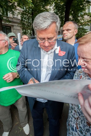  04.06.2018 WARSZAWA<br />TOAST ZA WOLNOSC POD NIESPODZIANKA<br />N/Z BRONISLAW KOMOROWSKI<br /> 