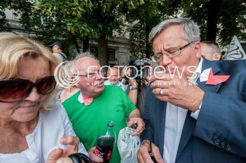 Toast za Wolność pod Niespodzianką w Warszawie