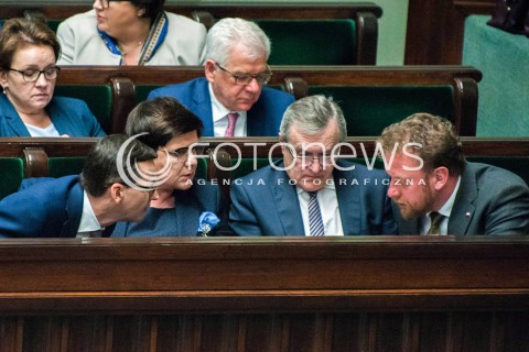  06.06.2018 WARSZAWA<br />POSIEDZENIE SEJMU<br />DEBATA I GLOSOWANIE NAD WNIOSKIEM O WOTUM NIEUFNOSCI DLA MINISTER RODZINY ELZBIETY RAFALSKIEJ I WICEPREMIER BEATY SZYDLO<br />N/Z PREMIER MATEUSZ MORAWIECKI BEATA SZYDLO PIOTR GLINSKI ANNA ZALEWSKA JACEK CZAPUTOWICZ LUKASZ SZUMOWSKI<br /> 