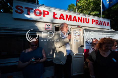  07.06.2018 WARSZAWA<br />KOD ZAKONCZYL PROTEST POD KPRM W WARSZAWIE<br />N/Z ANDRZEJ RZEPLINSKI JERZY STEPIEN<br /> 