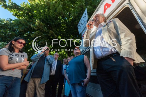  07.06.2018 WARSZAWA<br />KOD ZAKONCZYL PROTEST POD KPRM W WARSZAWIE<br />N/Z ANDRZEJ RZEPLINSKI JERZY STEPIEN<br /> 