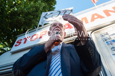  07.06.2018 WARSZAWA<br />KOD ZAKONCZYL PROTEST POD KPRM W WARSZAWIE<br />N/Z ANDRZEJ RZEPLINSKI JERZY STEPIEN<br /> 