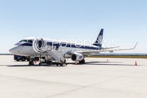  07.06.2018 LOTNISKO RZESZOW JASIONKA<br />ODLOT REPREZENTACJI POLSKI PILKARZY PO ZGRUPOWANIU W ARLAMOWIE NA MECZ DO POZNANIA <br />N/Z SAMOLOT POLSKIE LINIE PLL LOT EMBRAER 175 REJESTRACJA SP-LIN<br /> 