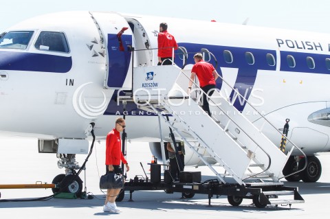  07.06.2018 LOTNISKO RZESZOW JASIONKA<br />ODLOT REPREZENTACJI POLSKI PILKARZY PO ZGRUPOWANIU W ARLAMOWIE NA MECZ DO POZNANIA <br />N/Z LUKASZ TEODORCZYK<br /> 