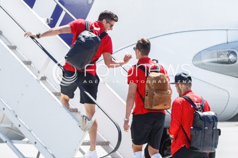  07.06.2018 LOTNISKO RZESZOW JASIONKA<br />ODLOT REPREZENTACJI POLSKI PILKARZY PO ZGRUPOWANIU W ARLAMOWIE NA MECZ DO POZNANIA <br />N/Z ROBERT LEWANDOWSKI ARKADIUSZ MILIK<br /> 