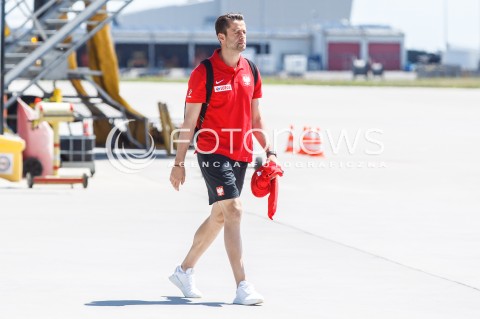  07.06.2018 LOTNISKO RZESZOW JASIONKA<br />ODLOT REPREZENTACJI POLSKI PILKARZY PO ZGRUPOWANIU W ARLAMOWIE NA MECZ DO POZNANIA <br />N/Z LUKASZ FABIANSKI<br /> 