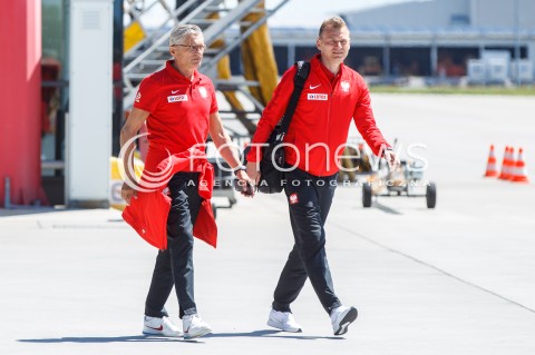  07.06.2018 LOTNISKO RZESZOW JASIONKA<br />ODLOT REPREZENTACJI POLSKI PILKARZY PO ZGRUPOWANIU W ARLAMOWIE NA MECZ DO POZNANIA <br />N/Z TRENER ADAM NAWALKA BOGDAN ZAJAC<br /> 