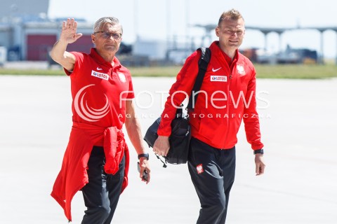 Piłkarze reprezentacji po zgrupowaniu w Arłamowie odlecieli z lotniska w Rzeszowie