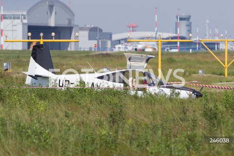  09.06.2018 LOTNISKO RZESZOW JASIONKA <br />WYPADEK UKRAINSKIEGO SAMOLOTU VAN'S AIRCRAFT RV-10 NA LOTNISKU RZESZOW JASIONKA. TRZY OSOBY ZOSTALY RANNE I PRZETRANSPORTOWANE SMIGLOWCEM DO SZPITALA W RZESZOWIE<br />N/Z SAMOLOT RV-10 REJESTRACJA UR-PMAV<br /> 