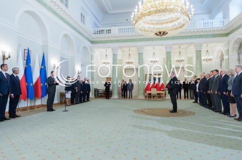  20.06.2018 WARSZAWA<br />NOMINACJA NOWEGO MINISTRA ROLNICTWA I ROZWOJU WSI<br />N/Z JAN ARDANOWSKI ANDRZEJ DUDA MATEUSZ MORAWIECKI BEATA SZYDLO PIOTR GLINSKI JAROSLAW GOWIN ANDRZEJ ADAMCZYK WITOLD BANKA MARIUSZ BLASZCZAK JACEK CZAPUTOWICZ TERESA CZERWINSKA HENRYK KOWALCZYK JERZY KWIECINSKI<br /> 