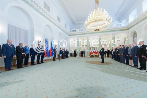  20.06.2018 WARSZAWA<br />NOMINACJA NOWEGO MINISTRA ROLNICTWA I ROZWOJU WSI<br />N/Z JAN ARDANOWSKI ANDRZEJ DUDA MATEUSZ MORAWIECKI BEATA SZYDLO PIOTR GLINSKI JAROSLAW GOWIN ANDRZEJ ADAMCZYK WITOLD BANKA MARIUSZ BLASZCZAK JACEK CZAPUTOWICZ TERESA CZERWINSKA HENRYK KOWALCZYK JERZY KWIECINSKI<br /> 