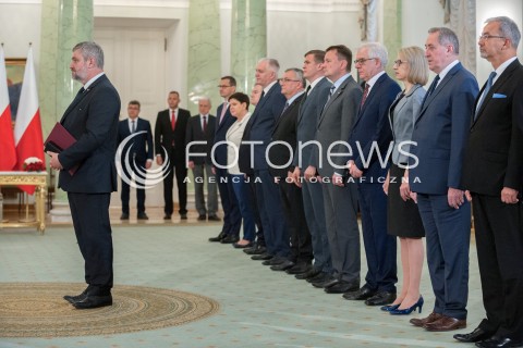  20.06.2018 WARSZAWA<br />NOMINACJA NOWEGO MINISTRA ROLNICTWA I ROZWOJU WSI<br />N/Z JAN ARDANOWSKI MATEUSZ MORAWIECKI BEATA SZYDLO PIOTR GLINSKI JAROSLAW GOWIN ANDRZEJ ADAMCZYK WITOLD BANKA MARIUSZ BLASZCZAK JACEK CZAPUTOWICZ TERESA CZERWINSKA HENRYK KOWALCZYK JERZY KWIECINSKI<br /> 