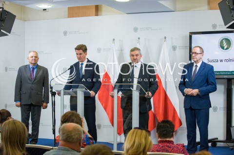  22.06.2018 WARSZAWA<br />KONFERENCJA NA TEMAT SUSZY W MINISTERSTWIE ROLNICTWA<br />N/Z JAN KRZYSZTOF ARDANOWSKI RAFAL ROMANOWSKI RYSZARD ZARUDZKI JACEK BOGUCKI<br /> 