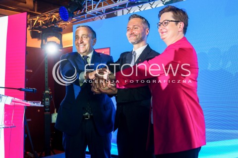  23.06.2018 GDANSK<br />PREZENTACJA KANDYDATA NOWOCZESNEJ I PLATFORMY OBYWATELSKIEJ NA PREZYDENTA MIASTA GDANSK <br />N/Z GRZEGORZ SCHETYNA JAROSLAW WALESA KATARZYNA LUBNAUER<br /> 