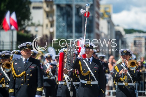  24.06.2018 GDYNIA<br />SWIETO MARYNARKI WOJENNEJ RP Z UDZIALEM PREZYDENTA ANDRZEJA DUDY <br />N/Z DEFILADA ZOLNIERZY<br /> 