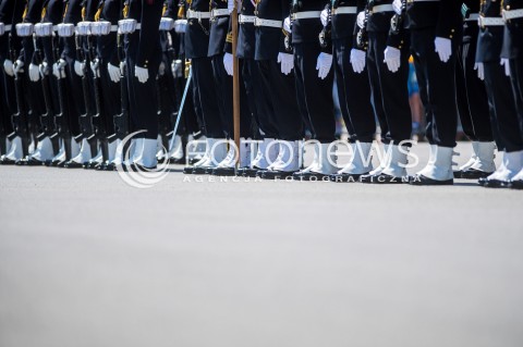  24.06.2018 GDYNIA<br />SWIETO MARYNARKI WOJENNEJ RP Z UDZIALEM PREZYDENTA ANDRZEJA DUDY <br />N/Z BUTY ZOLNIERZY DEFILADA<br /> 