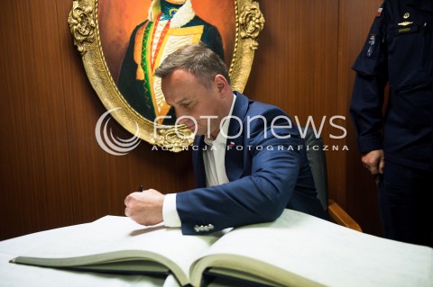  24.06.2018 GDYNIA<br />PREZYDENT ANDRZEJ DUDA KIBICUJE REPREZENTACJI POLSKI W MECZU Z KOLUMBIA NA ORP KAZIMIERZ PULASKI W GDYNI<br />N/Z PREZYDENT ANDRZEJ DUDA<br /> 