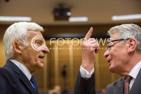  25.06.2018 WARSZAWA<br />KONFERENCJA NASZA EUROPA POKOJU I TOLERANCJI<br />N/Z JERZY BUZEK JOACHIM GAUCK<br /> 
