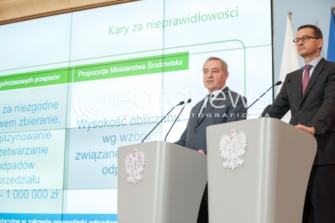  26.06.2018 WARSZAWA<br />KONFERENCJA ZMIANY LEGISLACYJNE W ZAKRESIE GOSPODAROWANIA ODPADAMI<br />N/Z PREMIER MATEUSZ MORAWIECKI HENRYK KOWALCZYK<br /> 