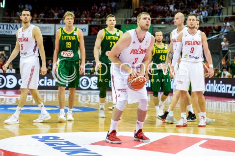  28.06.2018 GDANSK SOPOT<br />
KOSZYKOWKA - KWALIFIKACJE DO MISTRZOSTW SWIATA 2019<br />
BASKETBALL - WORLD CHAMPIONSHIPS 2019 QUALIFICATION ROUND<br />
POLSKA - LITWA<br />
(poland - lithuania)<br />
N/Z MICHAL SOKOLOWSKI MATEUSZ PONITKA AARON CEL<br />
 