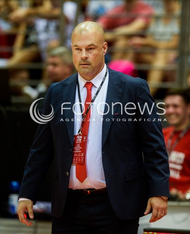  28.06.2018 GDANSK SOPOT<br />
KOSZYKOWKA - KWALIFIKACJE DO MISTRZOSTW SWIATA 2019<br />
BASKETBALL - WORLD CHAMPIONSHIPS 2019 QUALIFICATION ROUND<br />
POLSKA - LITWA<br />
(poland - lithuania)<br />
N/Z TRENER MIKE TAYLOR SYLWETKA PORTRET<br />
 