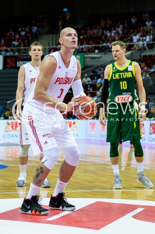  28.06.2018 GDANSK SOPOT<br />
KOSZYKOWKA - KWALIFIKACJE DO MISTRZOSTW SWIATA 2019<br />
BASKETBALL - WORLD CHAMPIONSHIPS 2019 QUALIFICATION ROUND<br />
POLSKA - LITWA<br />
(poland - lithuania)<br />
N/Z MACIEJ LAMPE SYLWETKA<br />
 