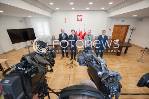  29.06.2018 WARSZAWA<br />KONFERENCJA KOMISJI DO SPRAW REPRYWATYZACJI NIERUCHOMOSCI<br />N/Z SEBASTIAN KALETA JAN MOSINSKI PAWEL LISIECKI LUKASZ KONDRATKO<br /> 