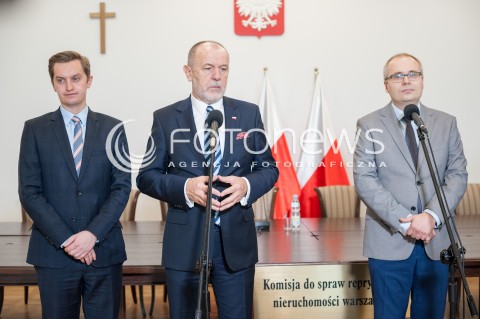 Konferencja komisji do spraw reprywatyzacji nieruchomości w Warszawie