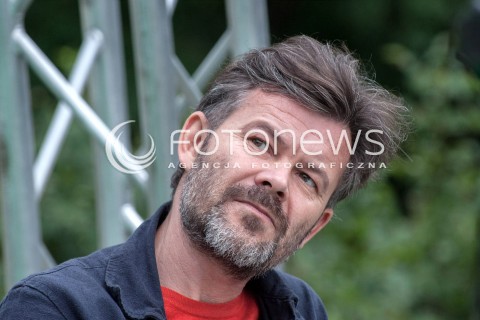  30.06.2018 WARSZAWA<br />IMIENINY JANA KOCHANOWSKIEGO W WARSZAWSKIM OGRODZIE KRASINSKICH <br />N/Z JACEK BRACIAK<br /> 