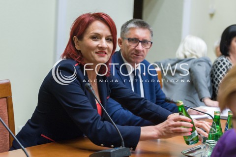  02.07.2018 WARSZAWA SEJM <br />POSIEDZENIE KOMISJI POLITYKI SPOLECZNEJ<br />PRACE NAD ZAOSTRZENIEM PRAWA ABORCYJNEGO <br />N/Z BERNADETA KRYNICKA<br /> 