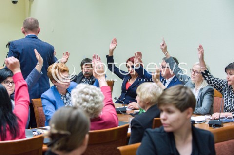  02.07.2018 WARSZAWA SEJM <br />POSIEDZENIE KOMISJI POLITYKI SPOLECZNEJ<br />PRACE NAD ZAOSTRZENIEM PRAWA ABORCYJNEGO <br />N/Z UCZESTNICY WYDARZENIA GLOSOWANIE<br /> 