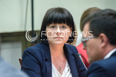  02.07.2018 WARSZAWA SEJM <br />POSIEDZENIE KOMISJI POLITYKI SPOLECZNEJ<br />PRACE NAD ZAOSTRZENIEM PRAWA ABORCYJNEGO <br />N/Z KAJA GODEK<br /> 