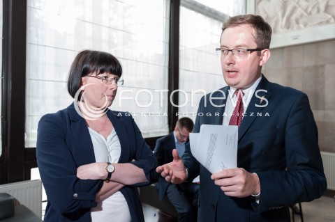  02.07.2018 WARSZAWA SEJM <br />POSIEDZENIE KOMISJI POLITYKI SPOLECZNEJ<br />PRACE NAD ZAOSTRZENIEM PRAWA ABORCYJNEGO <br />N/Z KAJA GODEK ROBERT WINNICKI<br /> 