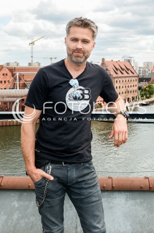  02.07.2018 GDANSK<br />SPOTKANIE PRASOWE Z AKTORAMI SERIALU DIAGNOZA TVN<br />N/Z MACIEJ ZAKOSCIELNY SYLWETKA PORTRET<br /> 