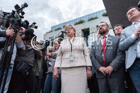  03.07.2018 WARSZAWA<br />PROTEST POD SADEM NAJWYZSZYM<br />N/Z MALGORZATA GERSDORF KRYSTIAN MARKIEWICZ<br /> 
