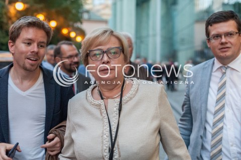  03.07.2018 WARSZAWA<br />PROTEST POD SADEM NAJWYZSZYM<br />N/Z MALGORZATA GERSDORF KRYSTIAN MARKIEWICZ<br /> 