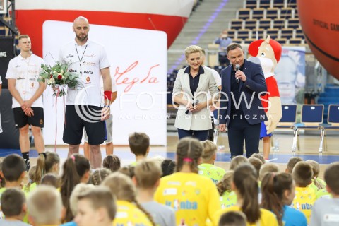  09.07.2018 LODZ <br />
MARCIN GORTAT CAMP 2018<br />
TRENINGI DLA DZIECI<br />
N/Z MARCIN GORTAT PREZYDENT RP ANDRZEJ DUDA AGATA KORNHAUSER DUDA<br />
 