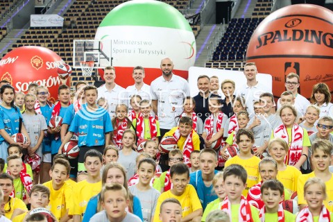  09.07.2018 LODZ <br />
MARCIN GORTAT CAMP 2018<br />
TRENINGI DLA DZIECI<br />
N/Z MARCIN GORTAT PREZYDENT RP ANDRZEJ DUDA AGATA KORNHAUSER DUDA<br />
 