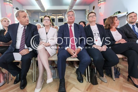  13.07.2018 WARSZAWA <br />UROCZYSTE POSIEDZENIE KLUBU PO I NOWOCZESNA<br />BOJKOT ZGROMADZENIA NARODOWEGO <br />N/Z GRZEGORZ SCHETYNA EWA KOPACZ BRONISLAW KOMOROWSKI KATARZYNA LUBNAUER MALGORZATA KIDAWA BLONSKA RADOSLAW SIKORSKI<br /> 