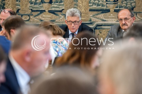  19.07.2018 WARSZAWA SEJM<br />POSIEDZENIE SEJMU<br />KOMISJA SPRAWIEDLIWOSCI I PRAW CZLOWIEKA<br />N/Z STANISLAW PIOTROWICZ<br /> 