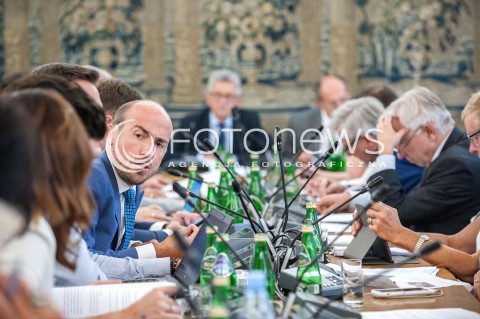  19.07.2018 WARSZAWA SEJM<br />POSIEDZENIE SEJMU<br />KOMISJA SPRAWIEDLIWOSCI I PRAW CZLOWIEKA<br />N/Z BORYS BUDKA<br /> 