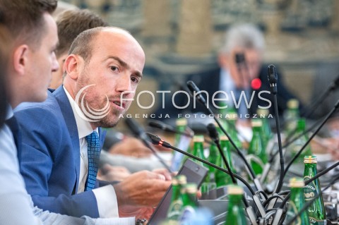  19.07.2018 WARSZAWA SEJM<br />POSIEDZENIE SEJMU<br />KOMISJA SPRAWIEDLIWOSCI I PRAW CZLOWIEKA<br />N/Z BORYS BUDKA<br /> 