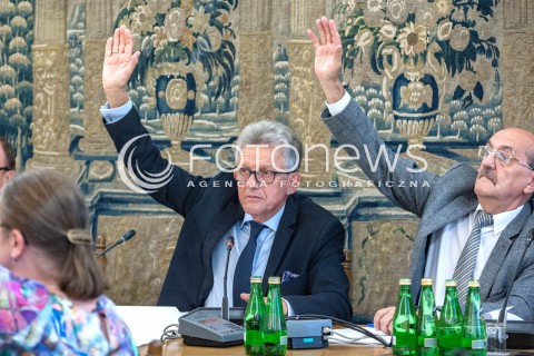  19.07.2018 WARSZAWA SEJM<br />POSIEDZENIE SEJMU<br />KOMISJA SPRAWIEDLIWOSCI I PRAW CZLOWIEKA<br />N/Z <br /> 