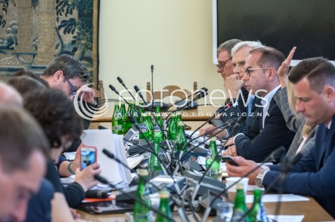  19.07.2018 WARSZAWA SEJM<br />POSIEDZENIE SEJMU<br />KOMISJA SPRAWIEDLIWOSCI I PRAW CZLOWIEKA<br />N/Z MICHAL SZCZERBA MARCIN SWIECICKI<br /> 